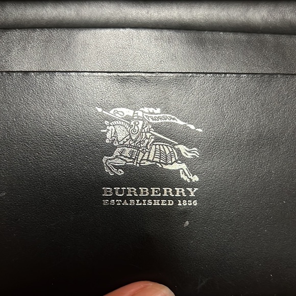 Burberry Canterbury Haymarket Bag 🌸🌸 - Picture 16 of 16